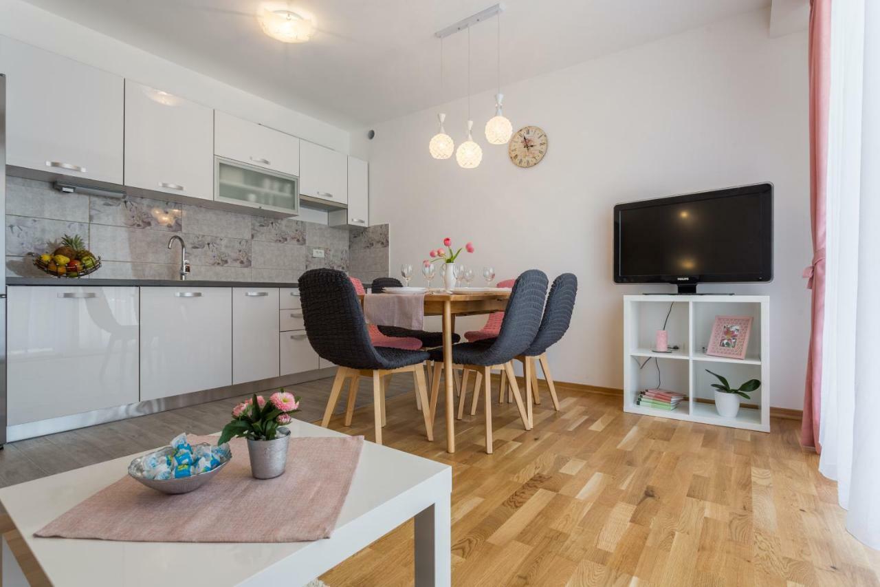 Apartman Matea Apartment Podstrana Bagian luar foto